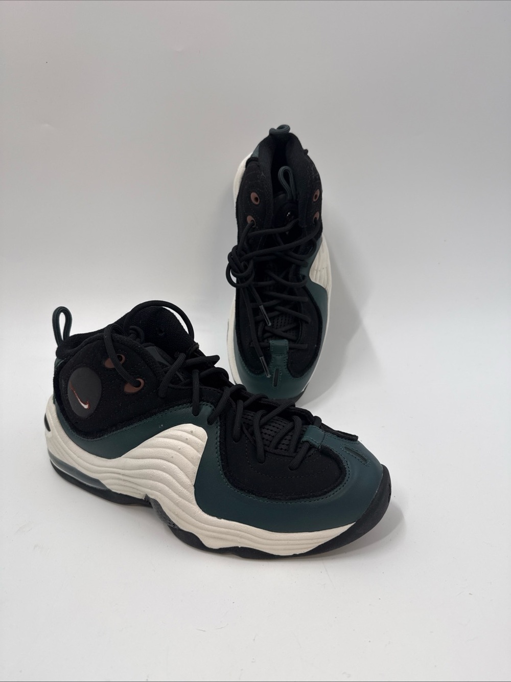 Kids High-Top Sneakers in Black and Dark Green - Nike